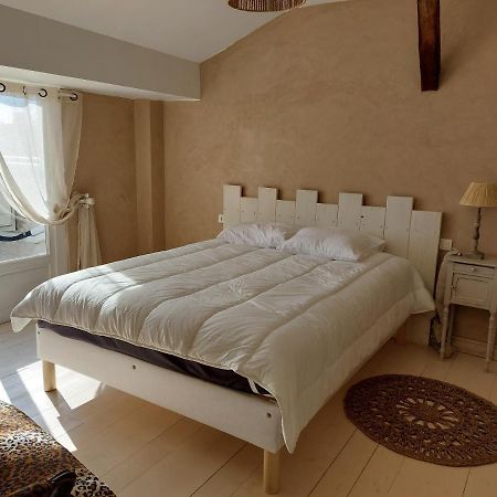 L'Appartement De La Maison Bleue Villeréal Eksteriør billede